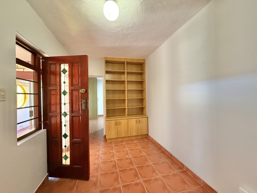 4 Bedroom Property for Sale in Noorsekloof Eastern Cape